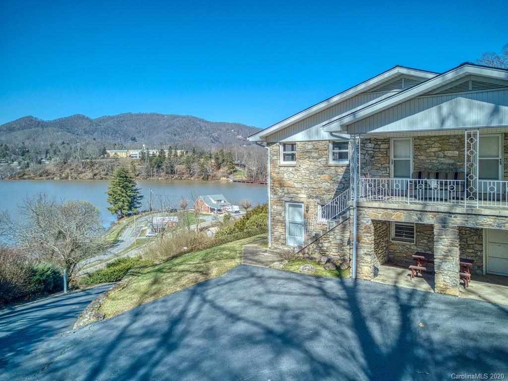 469 Lakeview Drive Waynesville NC 28785