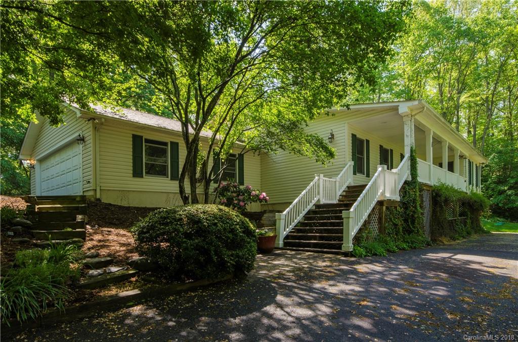1028 Redfield Drive Clyde NC 28721