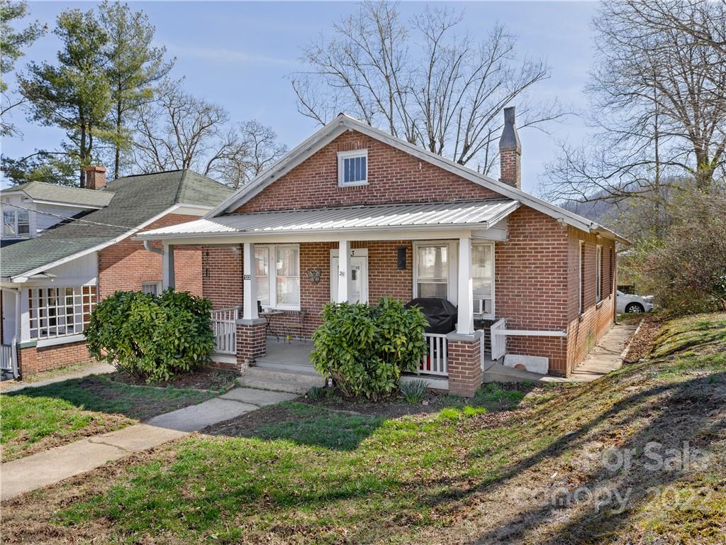 133 W Court Street Marion NC 28752