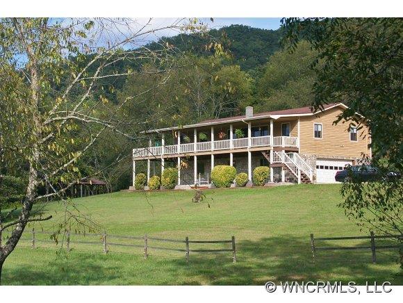 303 Mount Valley Road Waynesville NC 28785