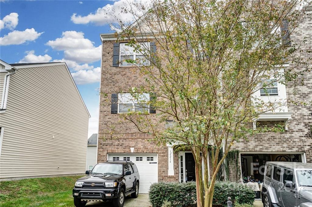 14214 Waterfowl Lane Charlotte NC 28262