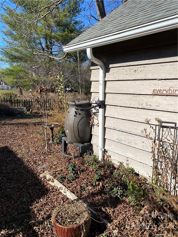 19 Church Street Weaverville NC 28787