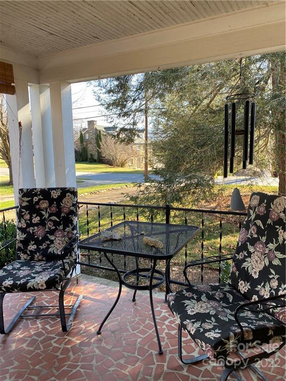 19 Church Street Weaverville NC 28787