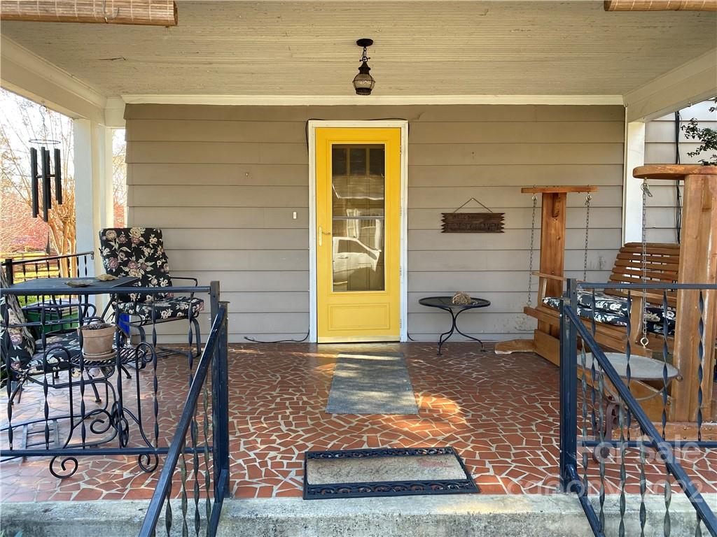 19 Church Street Weaverville NC 28787