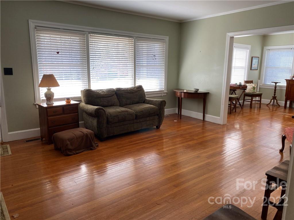 19 Church Street Weaverville NC 28787