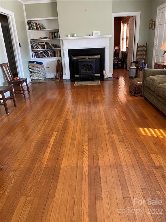 19 Church Street Weaverville NC 28787