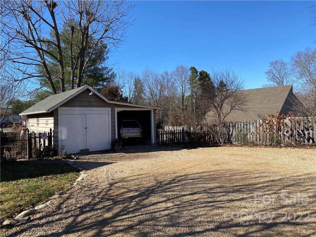 19 Church Street Weaverville NC 28787