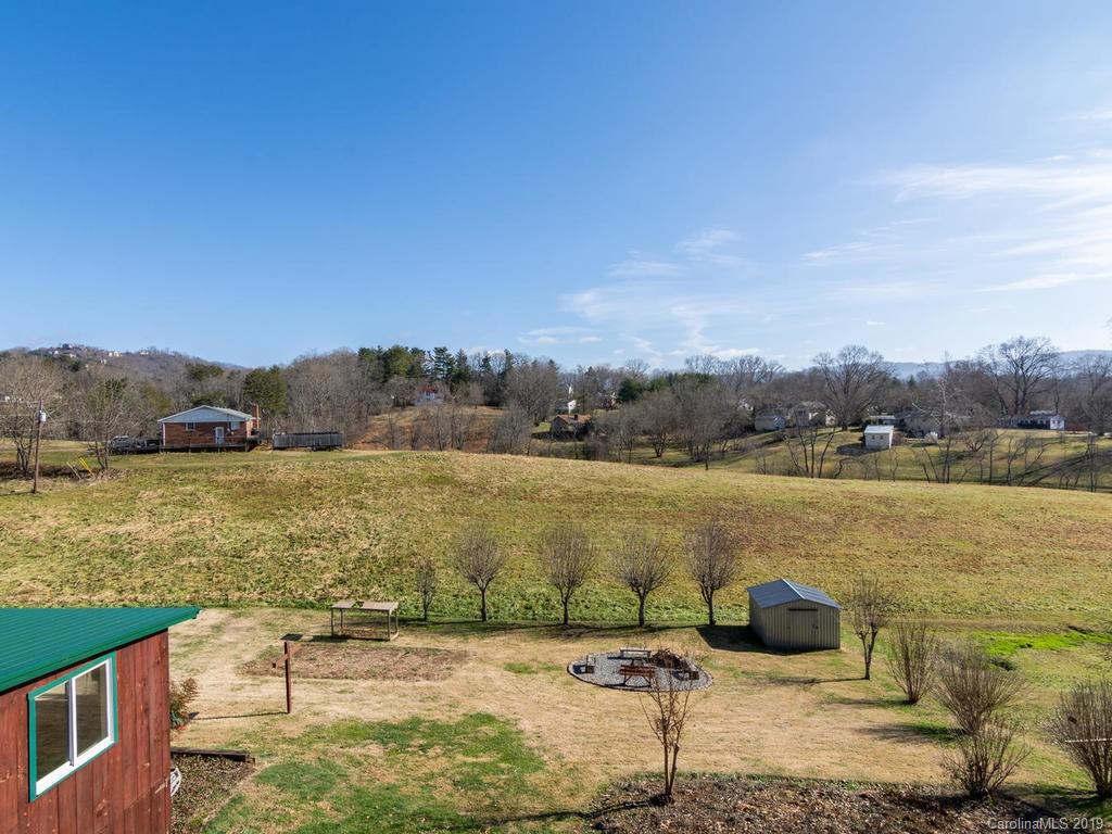 98 Highland Street Weaverville NC 28787