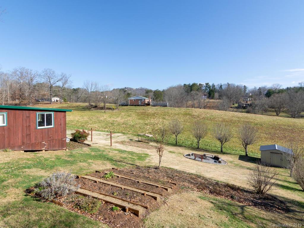 98 Highland Street Weaverville NC 28787