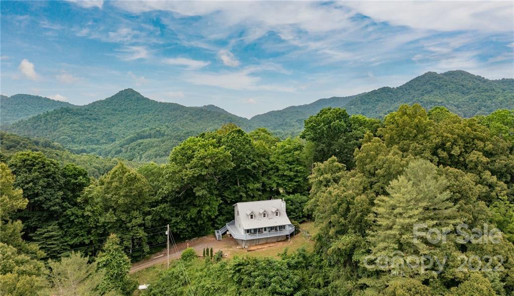 274 White Pine Lane Burnsville NC 28714