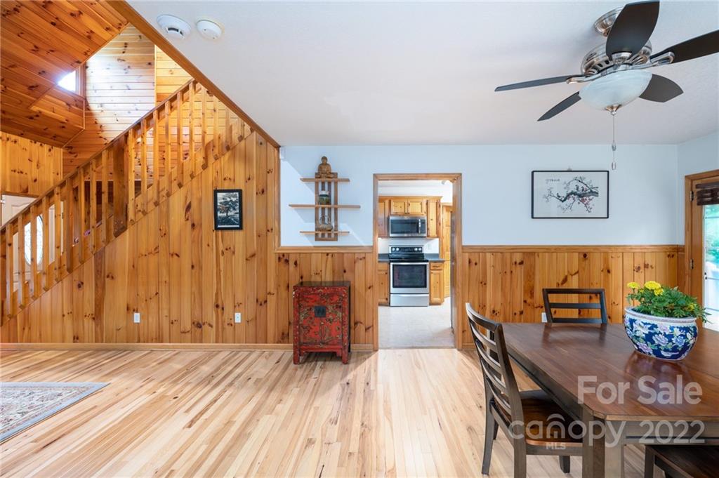 274 White Pine Lane Burnsville NC 28714
