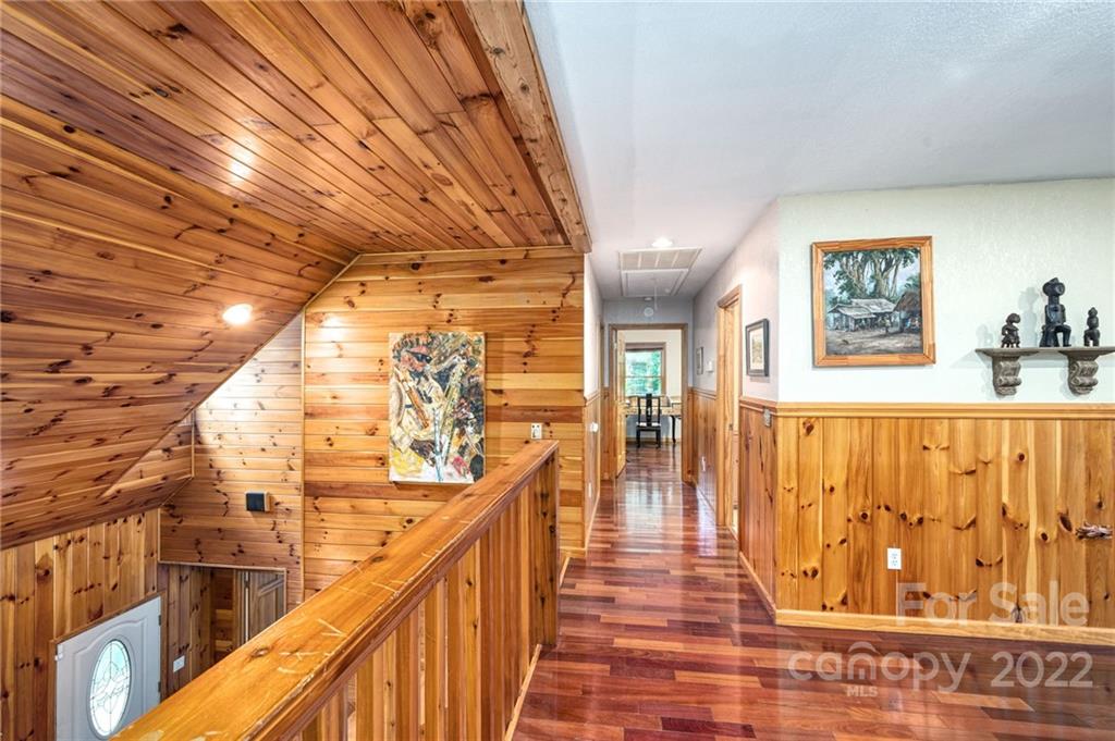 274 White Pine Lane Burnsville NC 28714