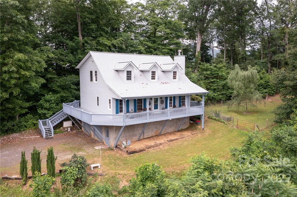 274 White Pine Lane Burnsville NC 28714