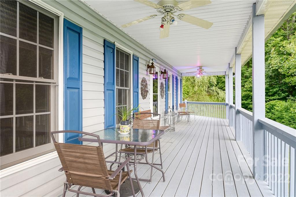 274 White Pine Lane Burnsville NC 28714