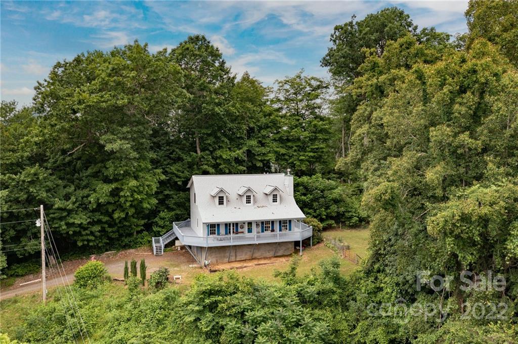 274 White Pine Lane Burnsville NC 28714