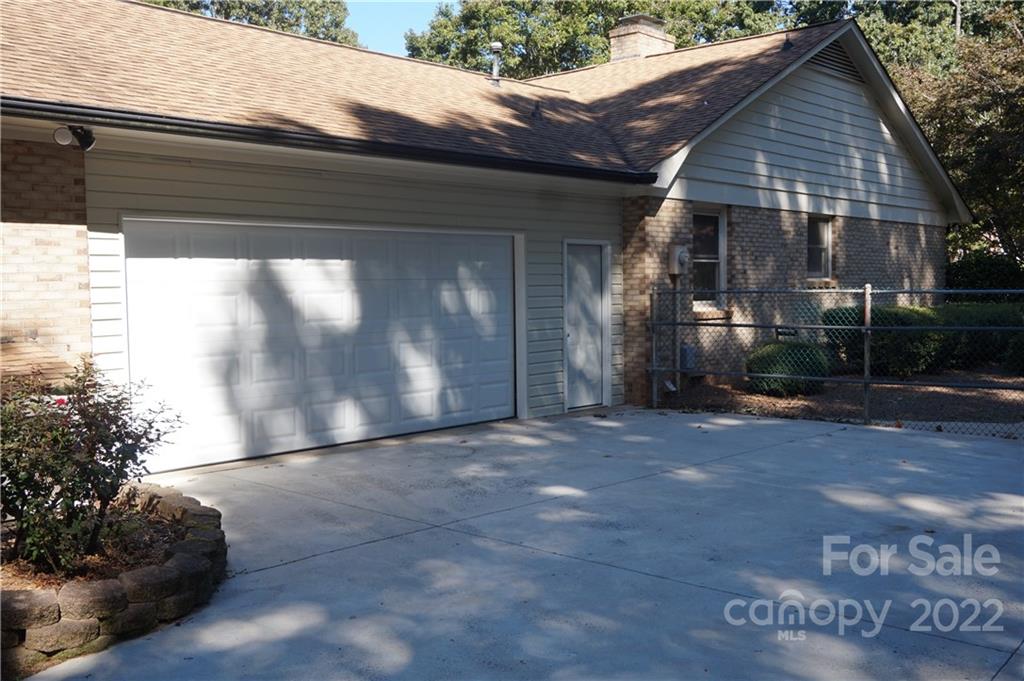2215 Hearthstone Drive Gastonia NC 28056