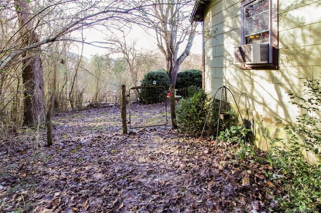 341 Moody Mountain Road Burnsville NC 28714