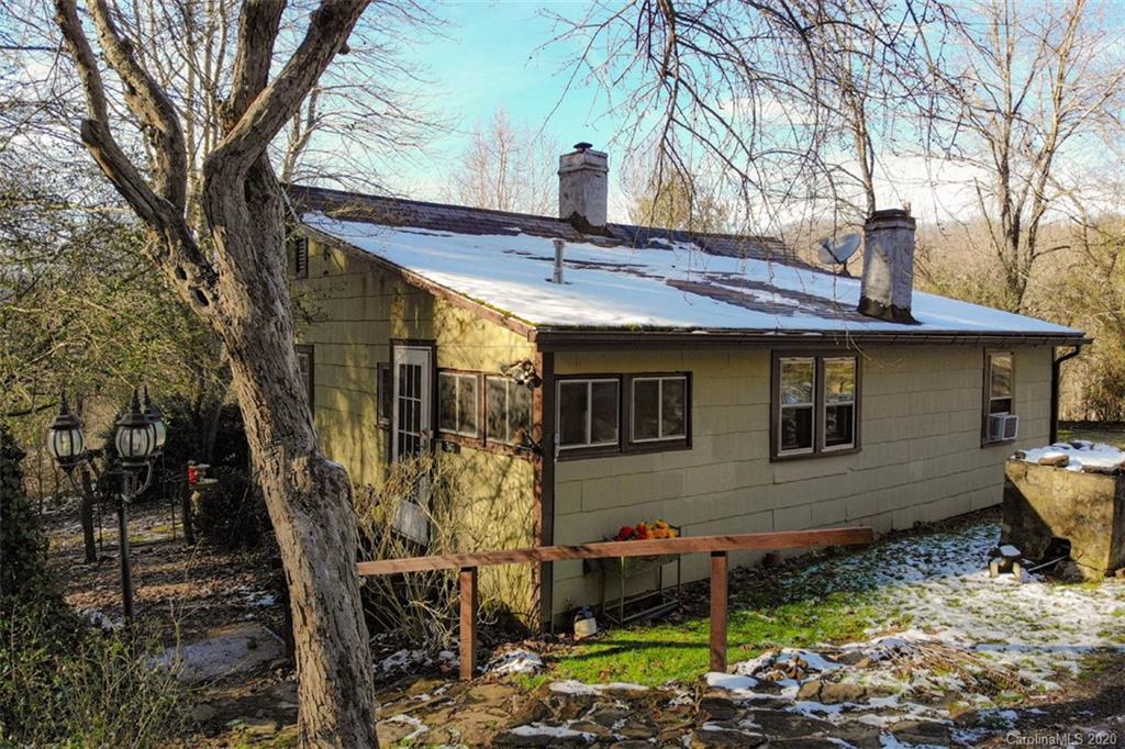 341 Moody Mountain Road Burnsville NC 28714