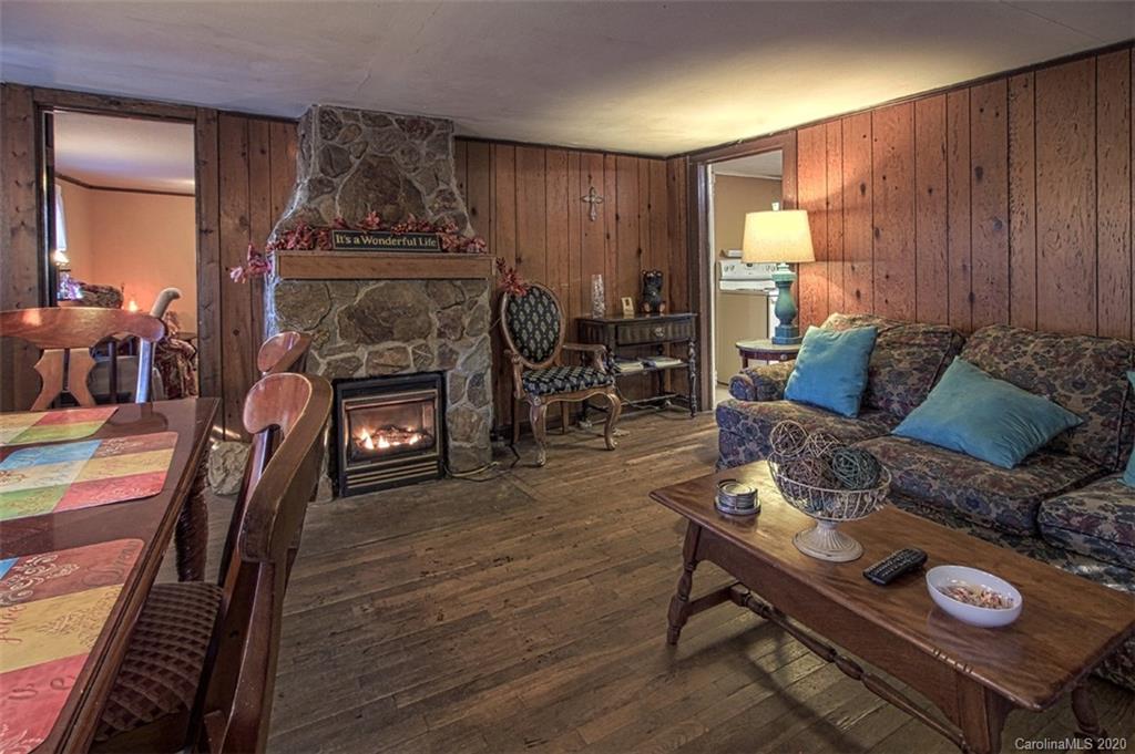 341 Moody Mountain Road Burnsville NC 28714
