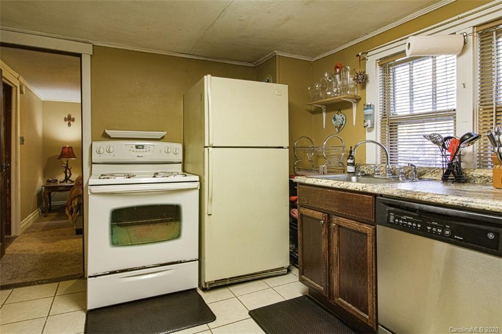 341 Moody Mountain Road Burnsville NC 28714