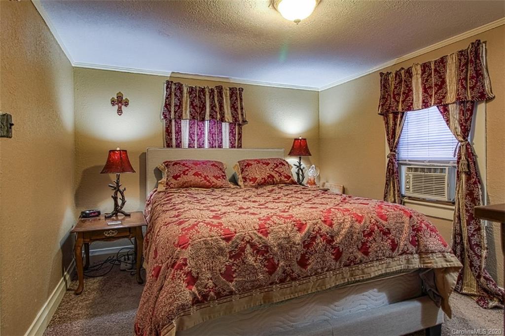 341 Moody Mountain Road Burnsville NC 28714