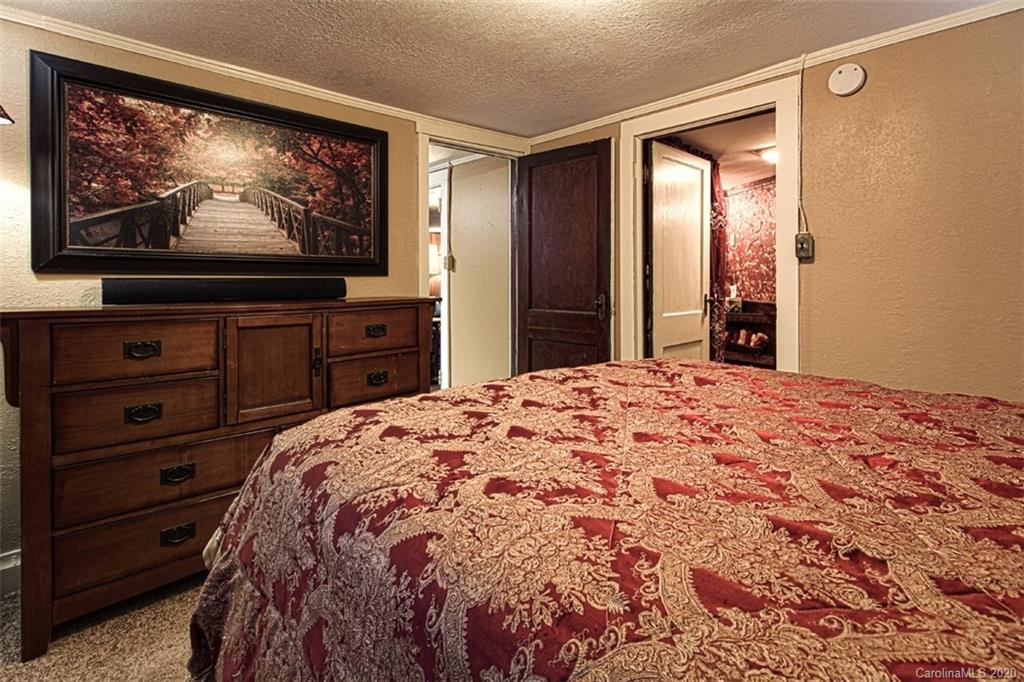 341 Moody Mountain Road Burnsville NC 28714
