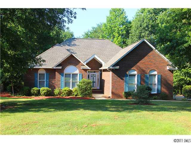 8046 Bradford Lane Denver NC 28037