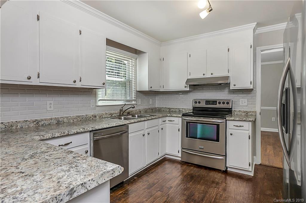 7300 Chatterbird Court Charlotte NC 28226