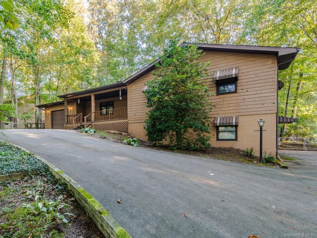 20 English Place Candler NC 28715