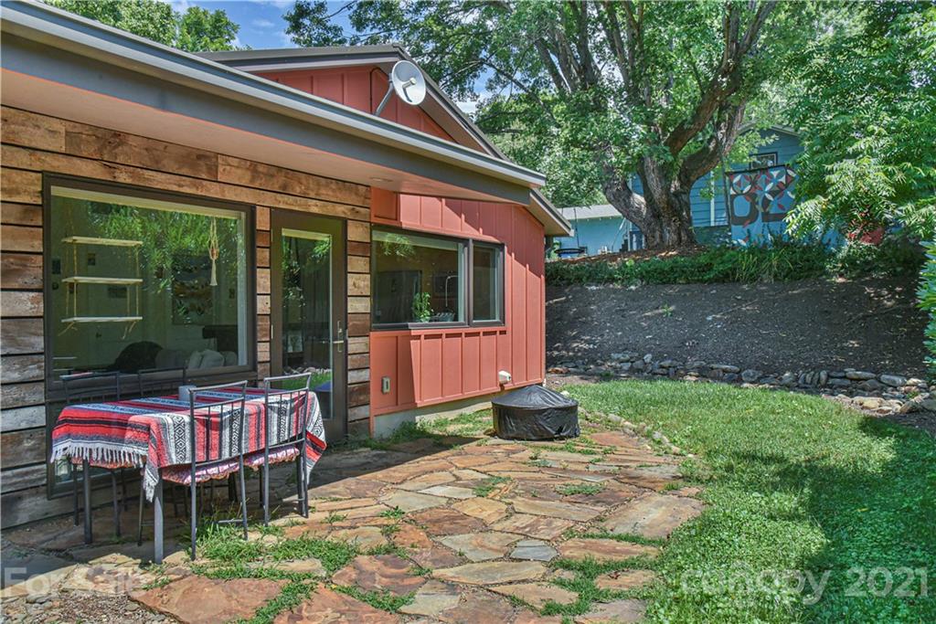 82 Mount Clare Avenue Asheville NC 28801