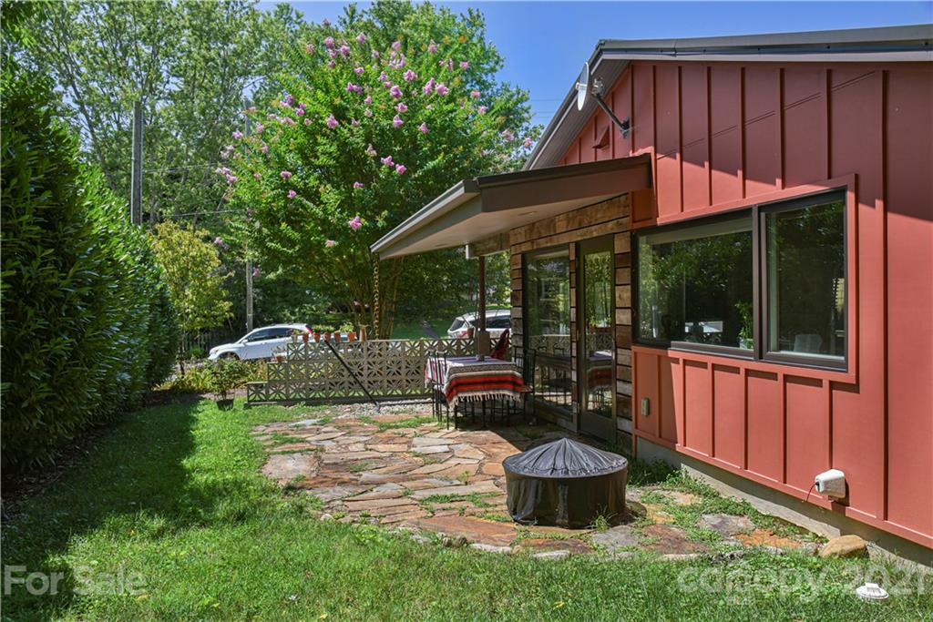 82 Mount Clare Avenue Asheville NC 28801