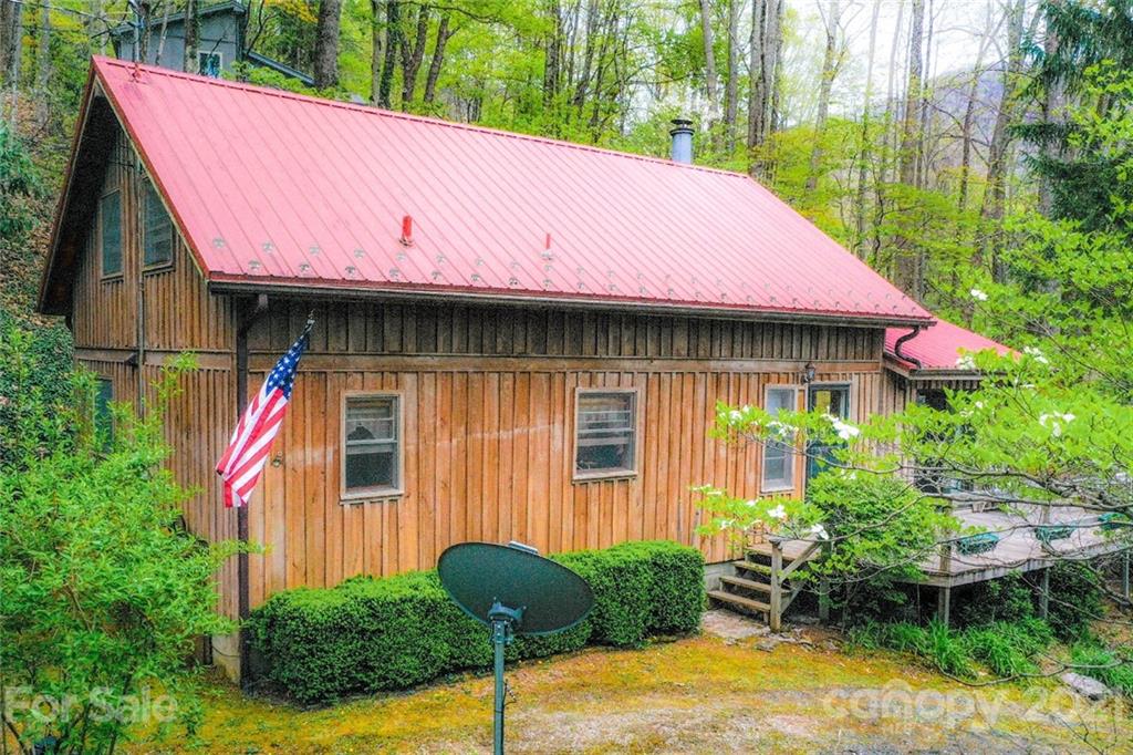 210 Bear Pen Road Burnsville NC 28714
