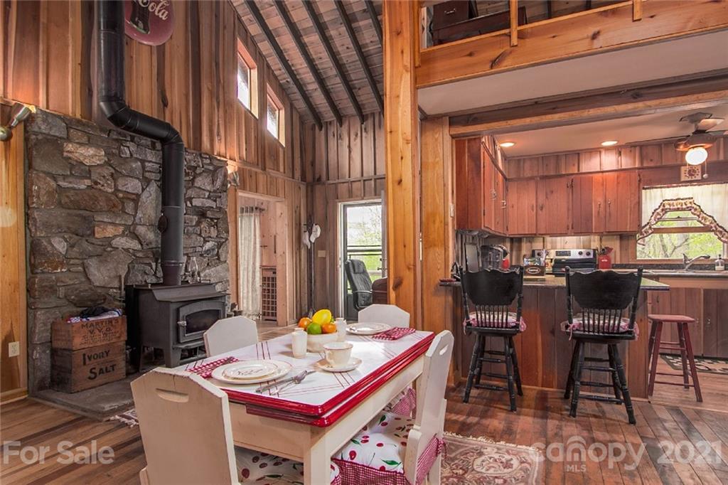 210 Bear Pen Road Burnsville NC 28714