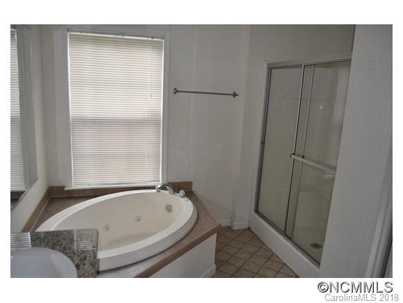 10 Knobby Lane Burnsville NC 28714