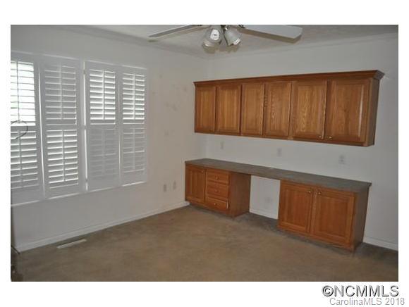 10 Knobby Lane Burnsville NC 28714
