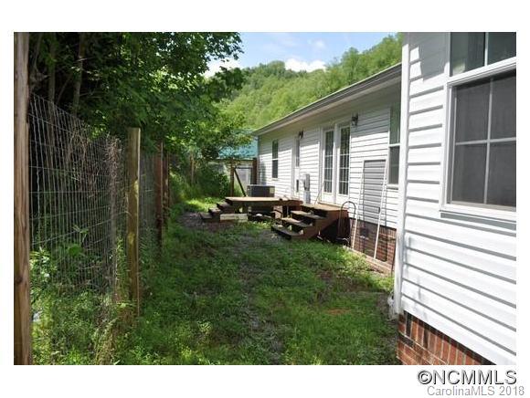 10 Knobby Lane Burnsville NC 28714