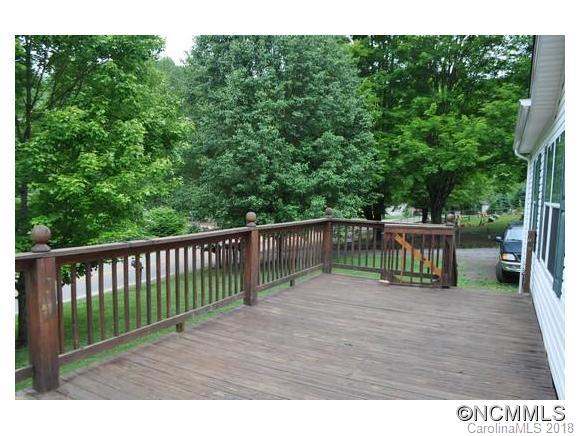 10 Knobby Lane Burnsville NC 28714