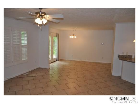 10 Knobby Lane Burnsville NC 28714