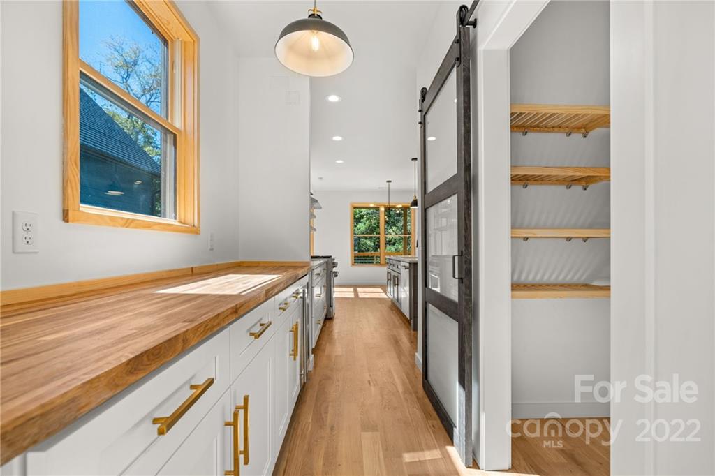 157 Hudson Street Asheville NC 28806