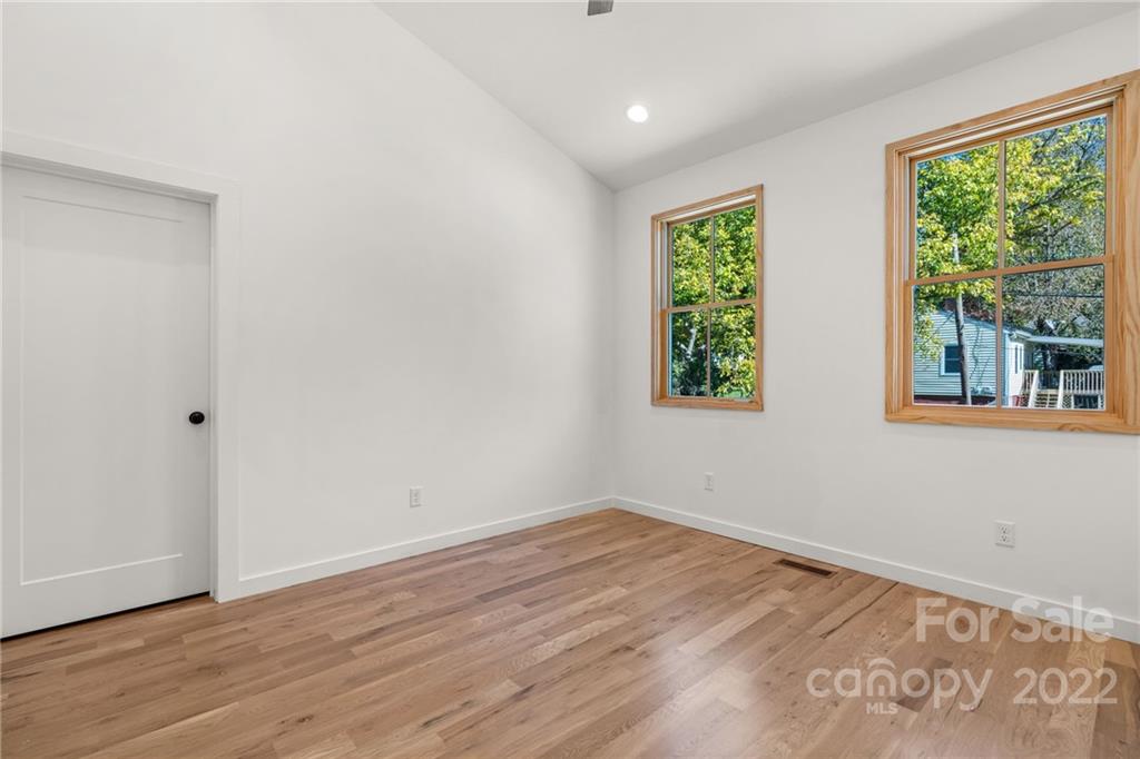 157 Hudson Street Asheville NC 28806