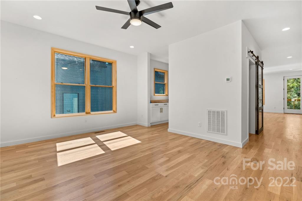157 Hudson Street Asheville NC 28806