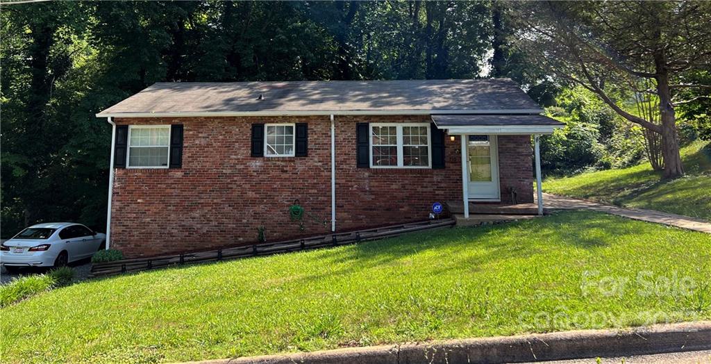 710 8th Avenue SE Hickory NC 28602