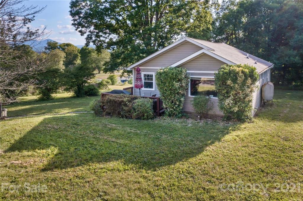 197 Moody Avenue Candler NC 28715