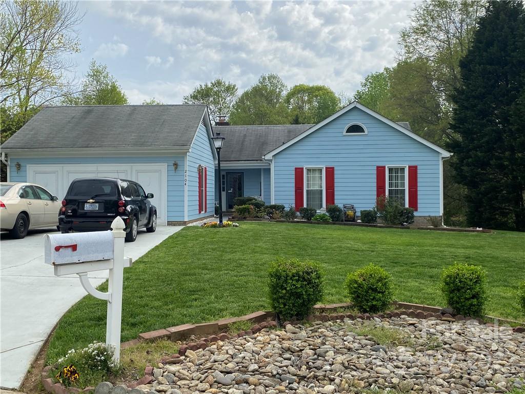 2104 Heather Glen Lane Charlotte NC 28208