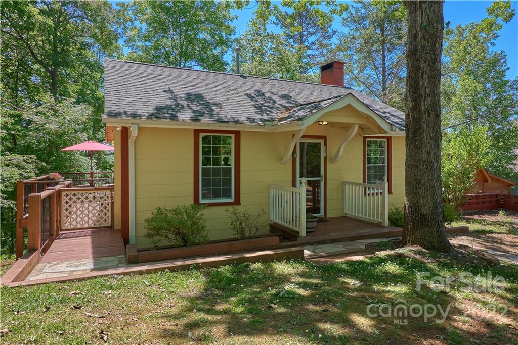 131 Neighborly Drive Lake Lure NC 28746