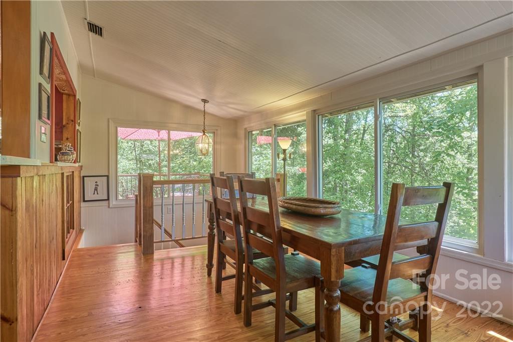 131 Neighborly Drive Lake Lure NC 28746