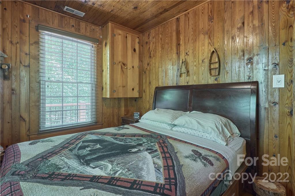 131 Neighborly Drive Lake Lure NC 28746