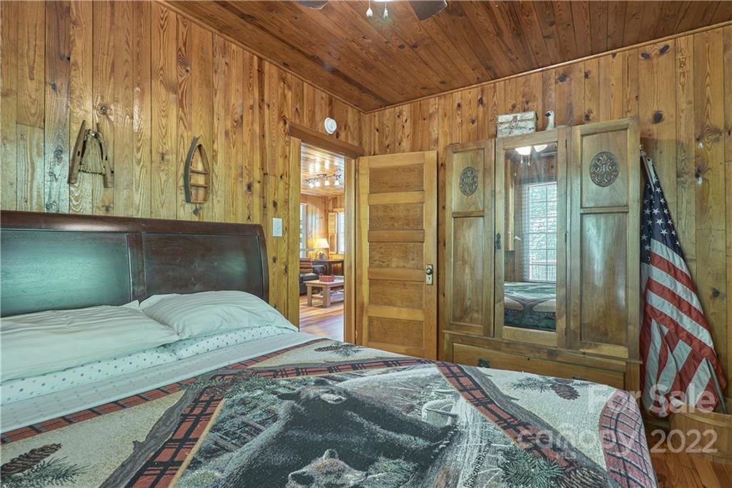 131 Neighborly Drive Lake Lure NC 28746