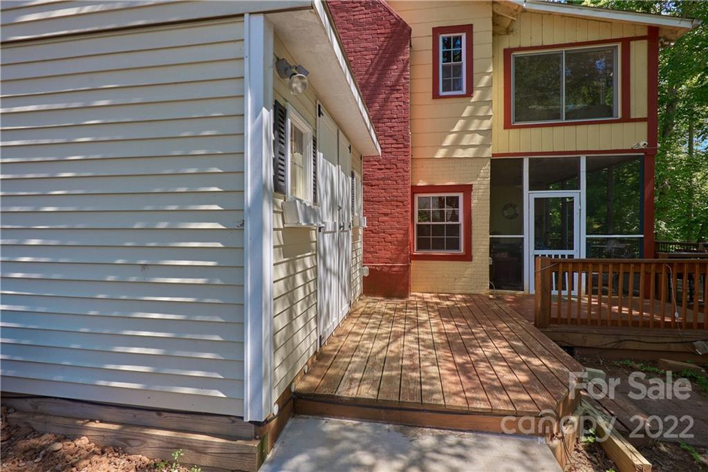 131 Neighborly Drive Lake Lure NC 28746