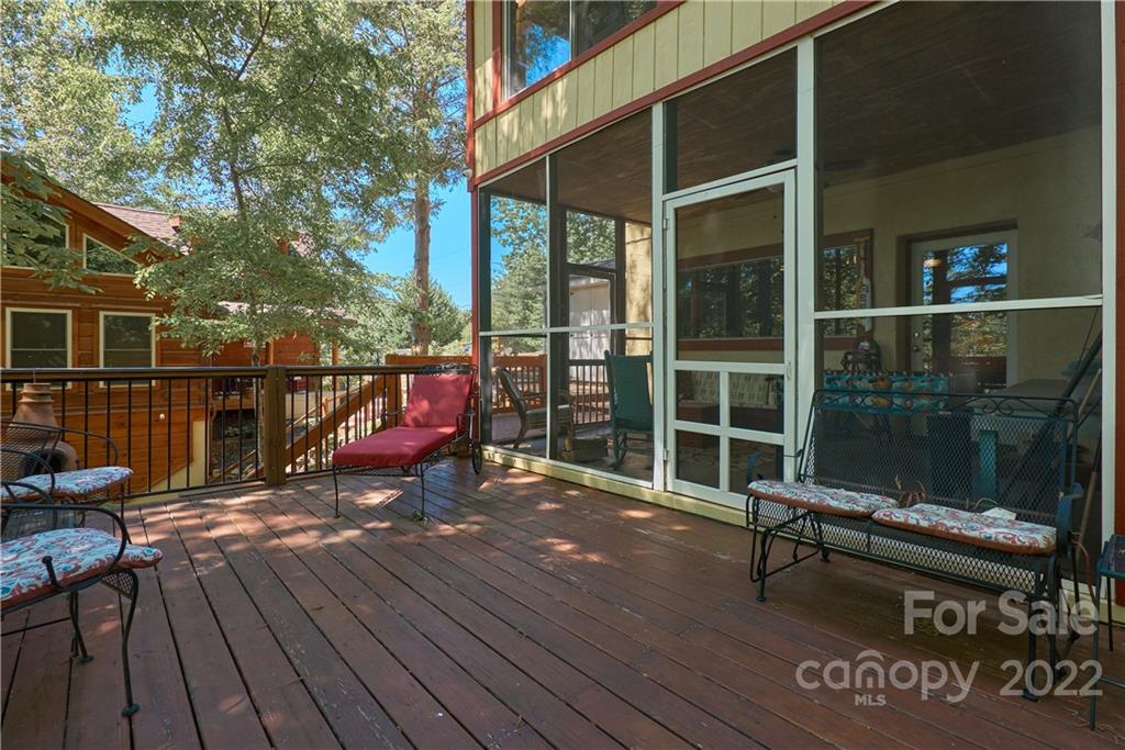 131 Neighborly Drive Lake Lure NC 28746